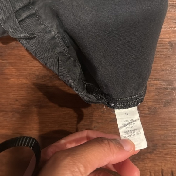 Medium AERIE Comfy Women's Black Shorts - Picture 4 of 9